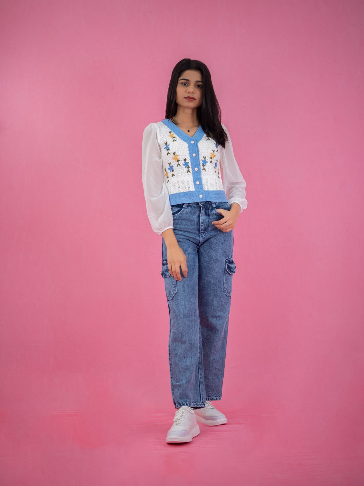 Women V Neck Floral Knitted Short Top, casual white knitted floral top blue