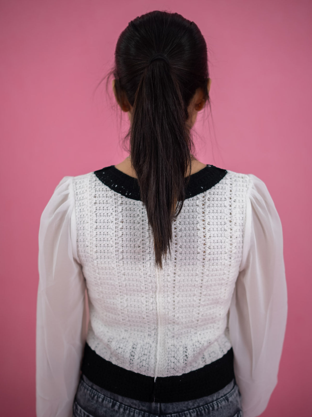 Women V Neck Floral Knitted Short Top, casual white knitted floral top black