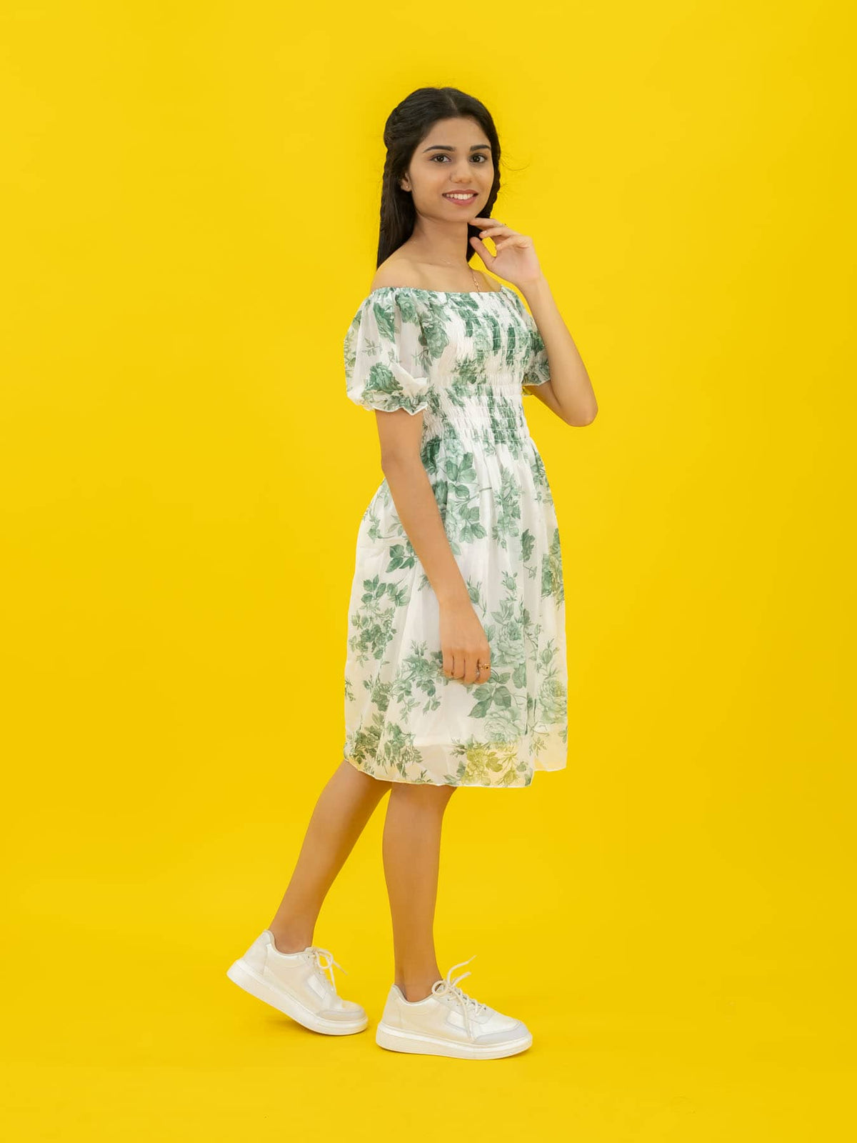 Floral Printed Casual Short Dress For Women (Half-Sleeve), Green Short dress with floral print