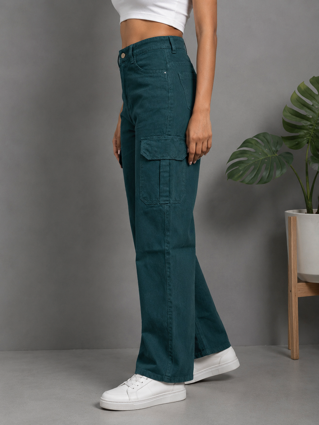 High Waist Straight Fit Cargo Jeans