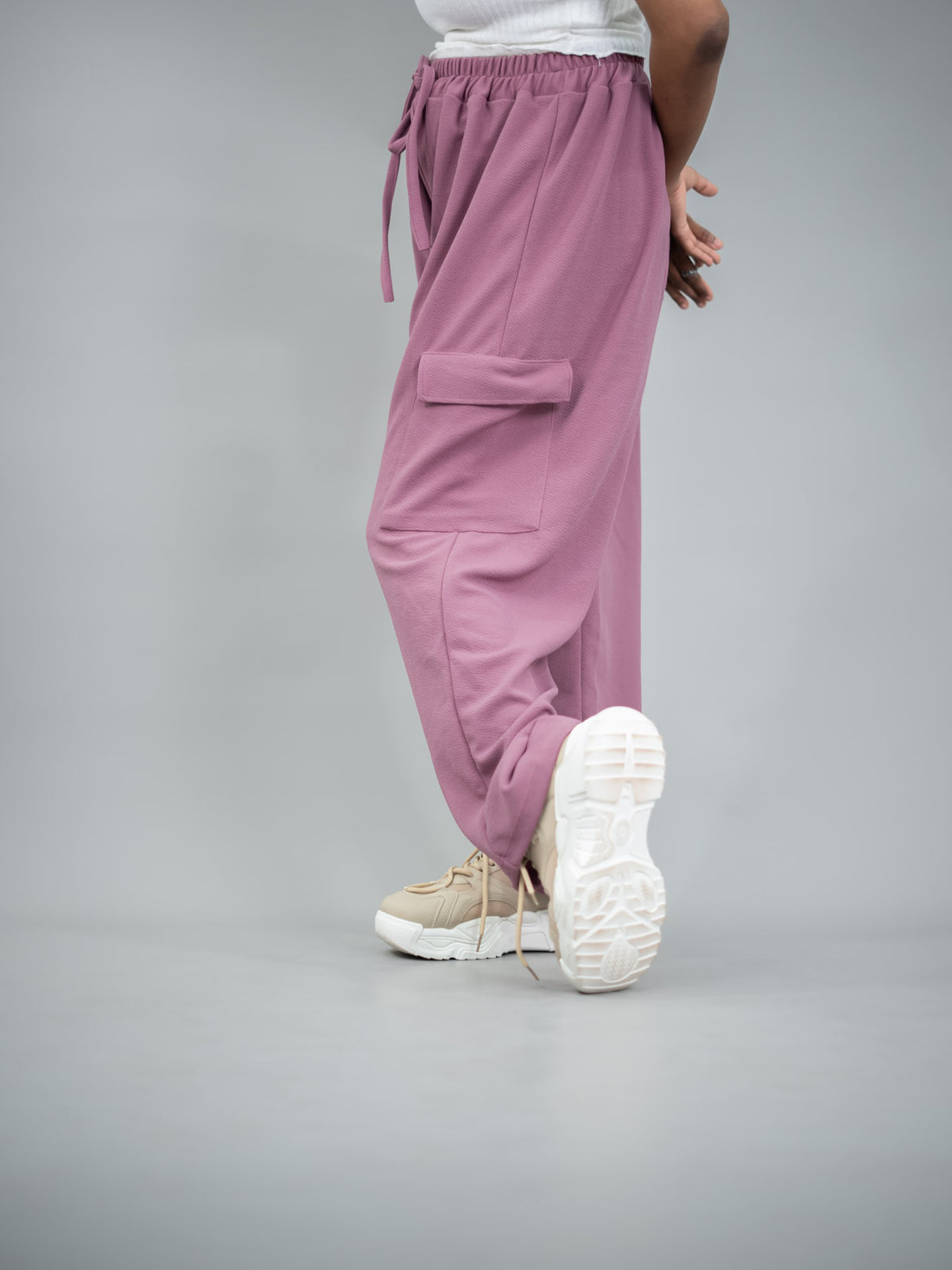 Free size pink cargo pants with pockets with elastic waist and waistband