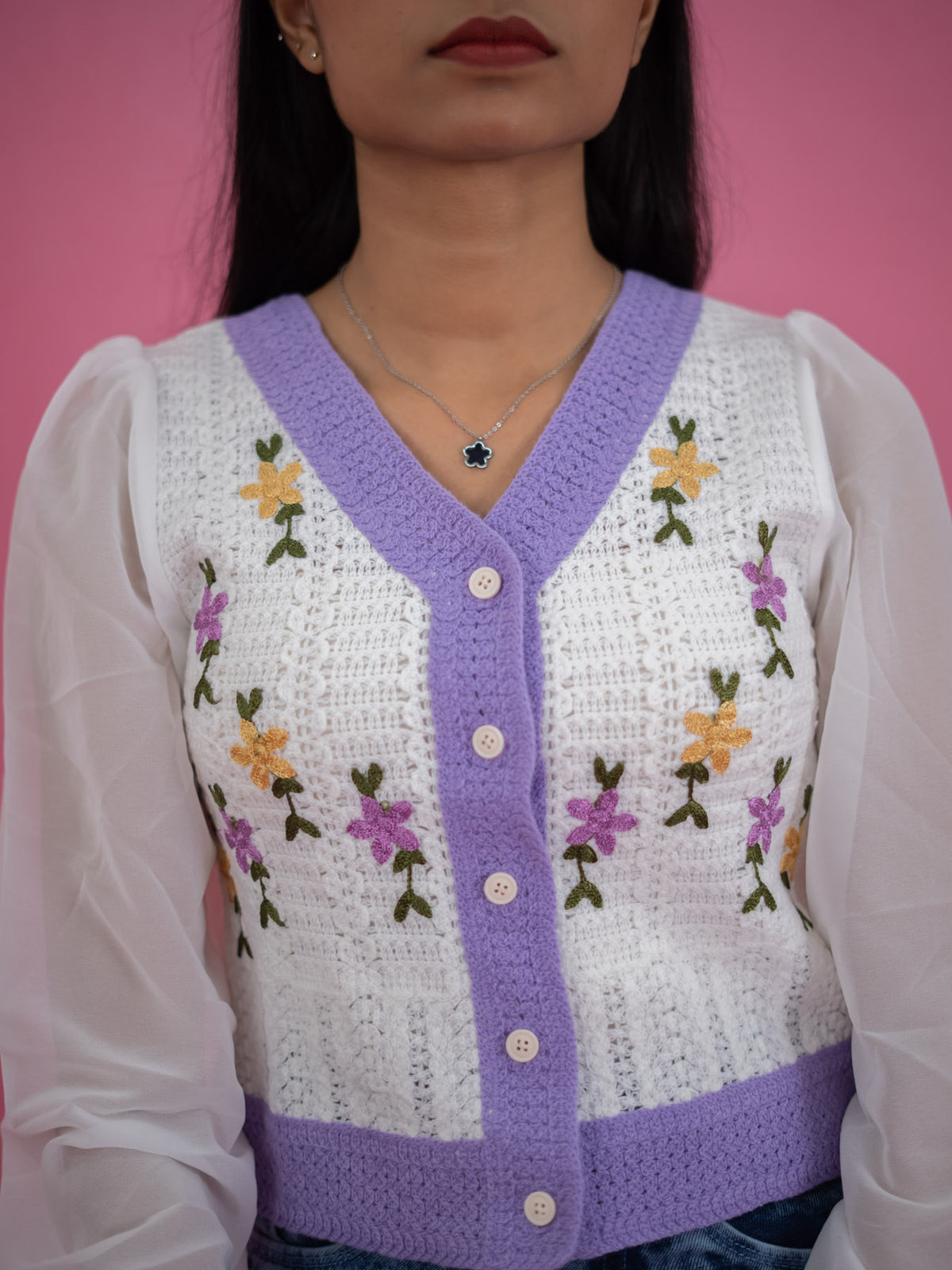 Women V Neck Floral Knitted Short Top, casual white knitted floral top lavender